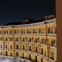 Napoli|Four star hotel in the traditional building