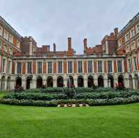 Amazing Hampton Court Palace