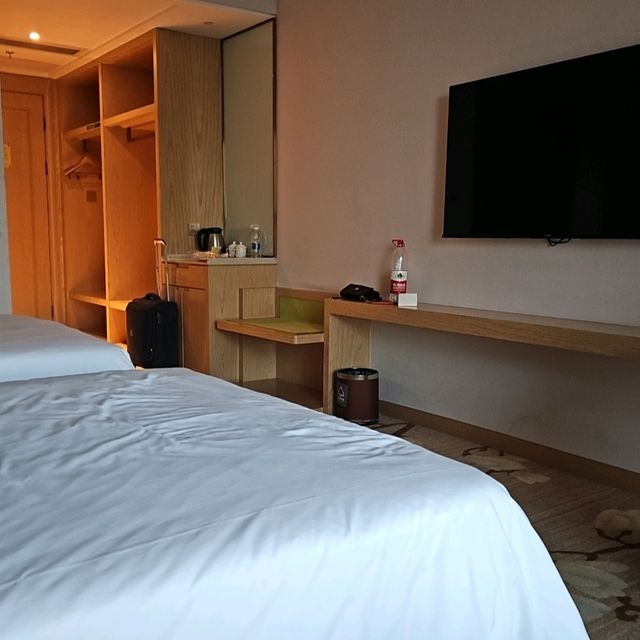 one of the weirdest hotel experience..