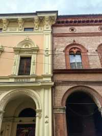 Bologna arhitecture is something else 🇮🇹