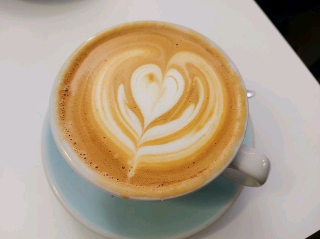 คาเฟ่เล็กๆใน Ghent ที่มีดีทั้งกาแฟและเบเกอรี่