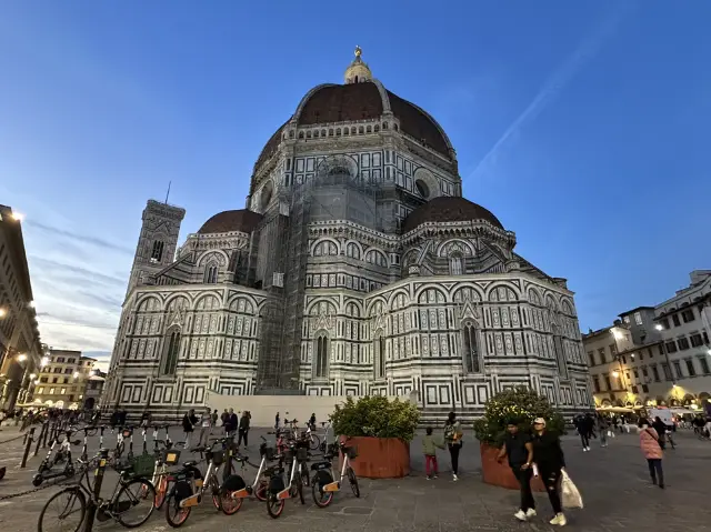 ⛪ Florence Cathedral: A Dome That Touches the Sky 🇮🇹✨