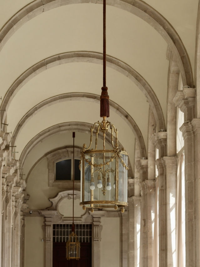 Madrid’s Royal Palace. A date with aristocracy that won’t break the bank