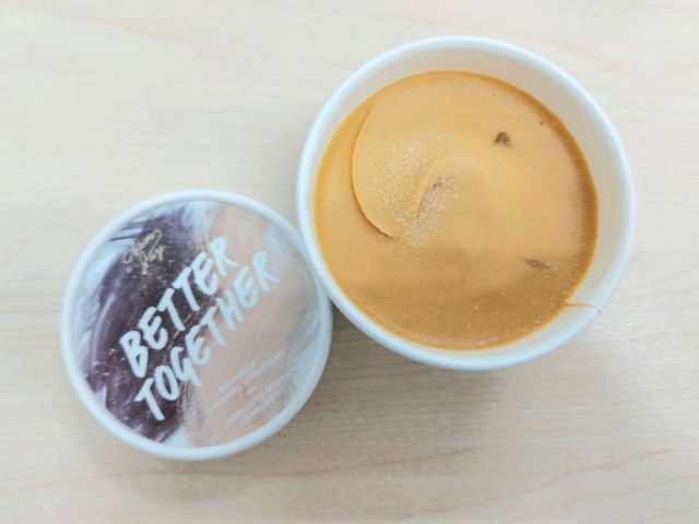 ไอศกรีมพรีเมี่ยมอร่อยยืนหนึ่ง