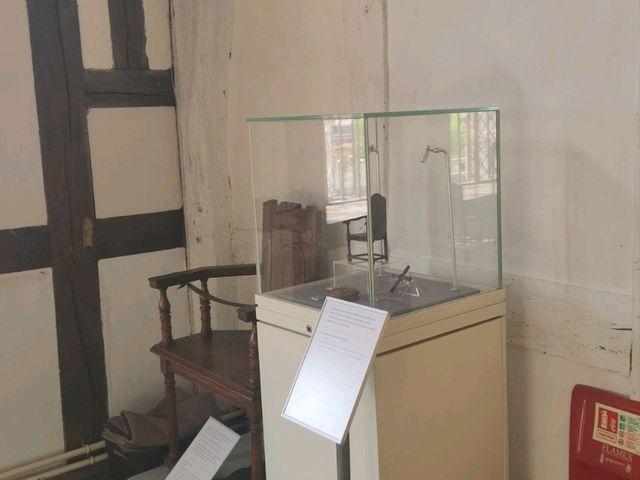 Snippet of inside Shakespeare's Birthplace