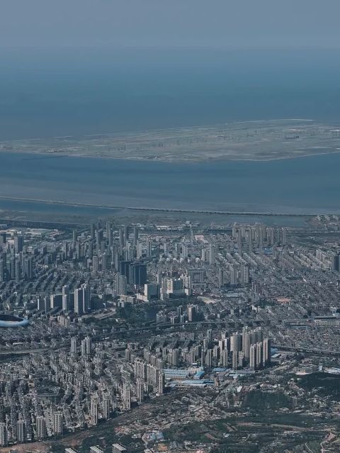 Climbing Dalian’s Dahei Mountain: A Journey Above the Sea and Sky