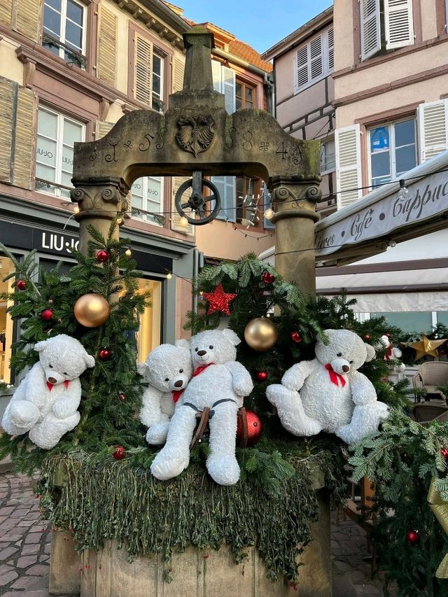 Colmar at Christmas is a living Alsatian fairytale! ⛄✨ Colmar at Christmas is a living Alsatian fairytale! ⛄✨