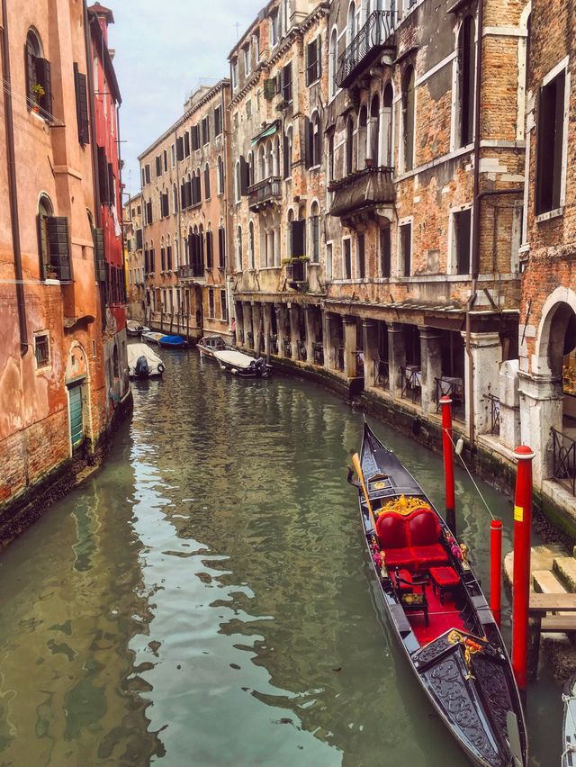 Explore the Sinking Homes of Venice