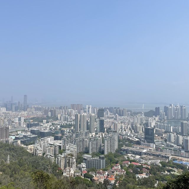 A hike with stunning views of Shenzhen 