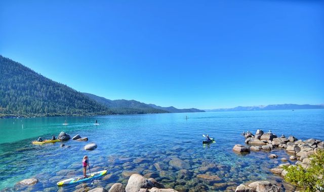 探索Lake Tahoe的絕美之行