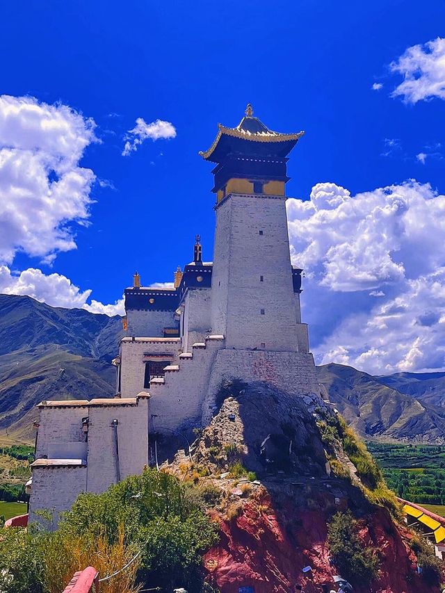 西藏的文明從這裡發源：雍布拉康