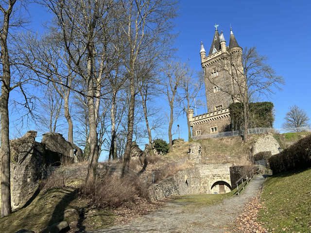 迪倫堡登堡，博物館冬季閉館