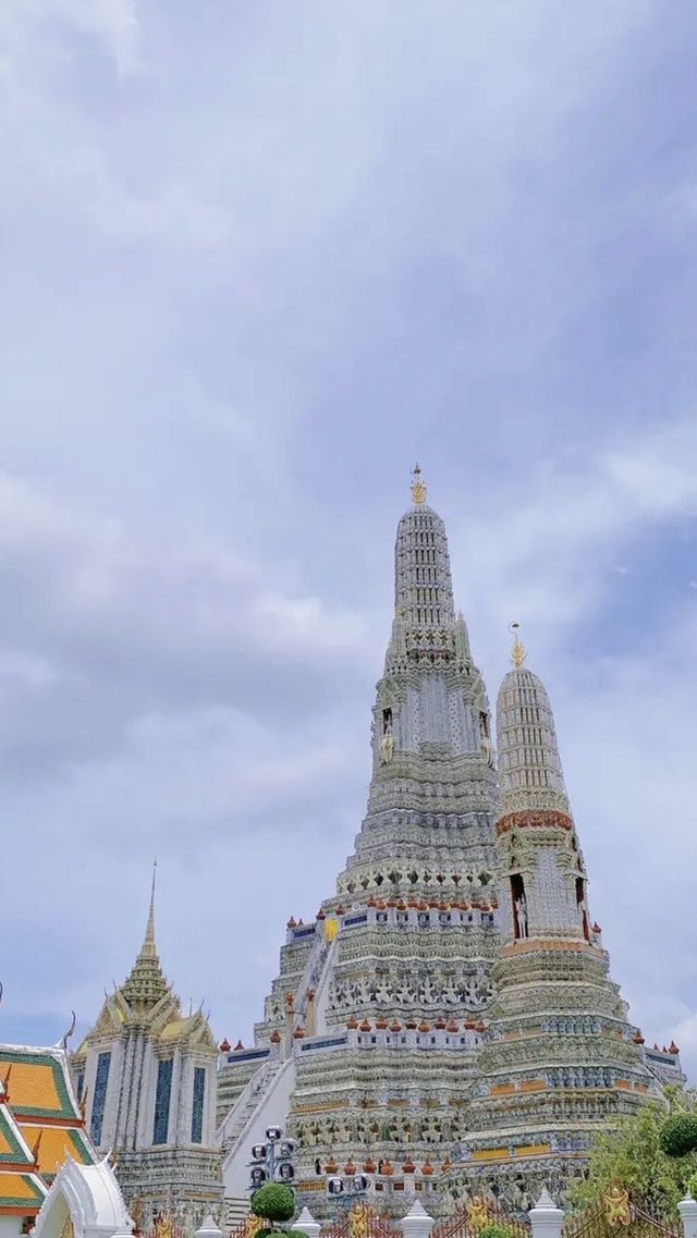 到泰國絕對不能錯過的寺廟~~