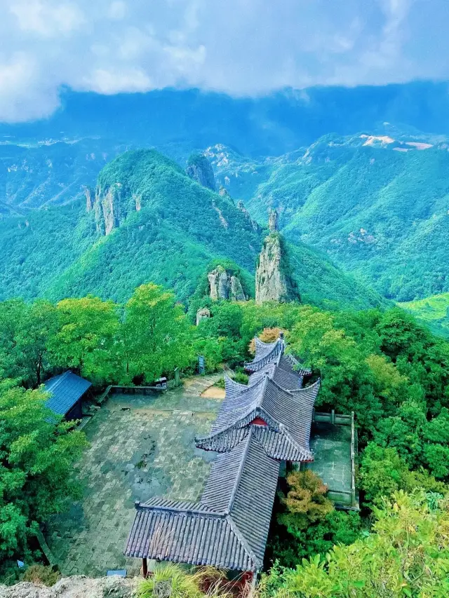 Xianhua Mountain in Jinhua, Zhejiang: A Leisure Hiking Travel Guide