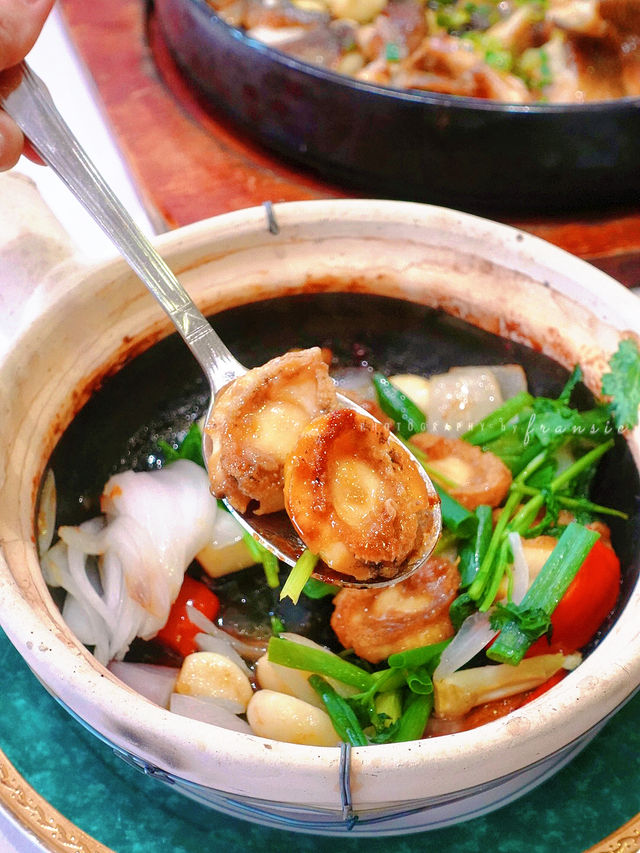 In Guangzhou! With an average of 70+ per person, one can enjoy authentic clay pot rice in the affluent district.