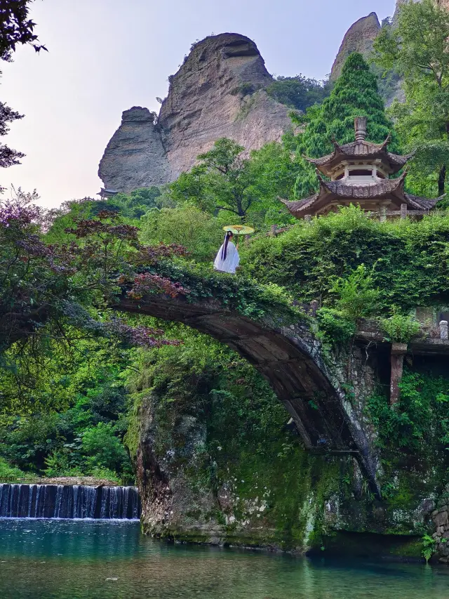 蹺班上春山！三山五嶽裡最好爬滴山！