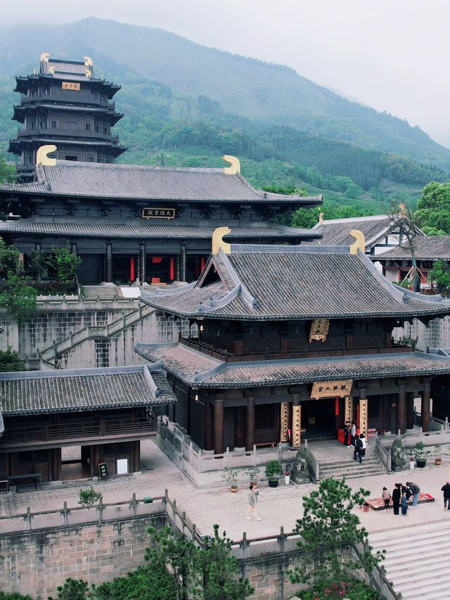 週末逃離城市喧囂，綿竹吉祥寺等你發現古老神秘之美！
