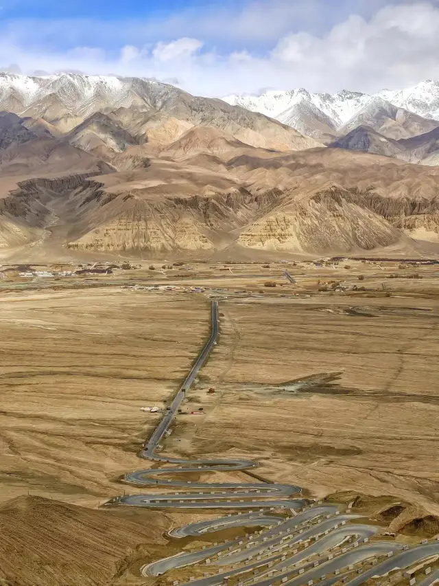 Xinjiang Southern Xinjiang Panlong Ancient Road Loop Guide