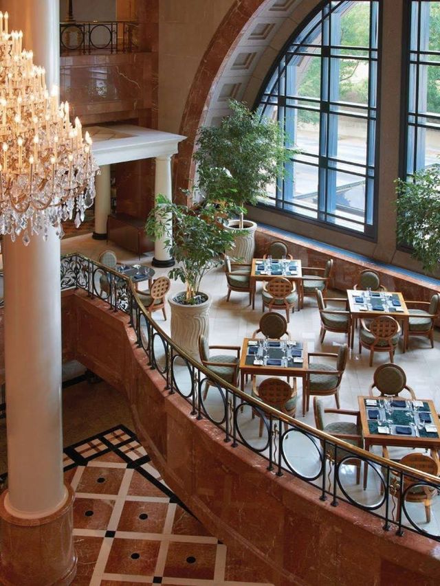 🌟 Atlanta's Finest: Luxe Sleeps & Eats at Four Seasons 🌟