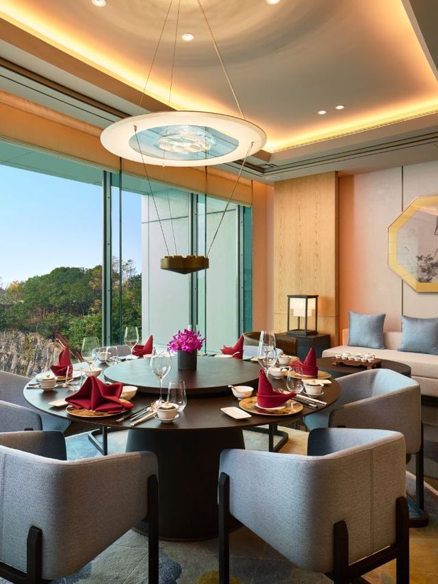🌟 Shanghai's Architectural Marvel: InterContinental Wonderland 🏨✨