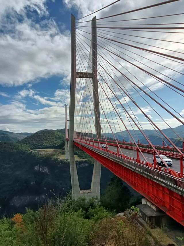 六廣河特大橋