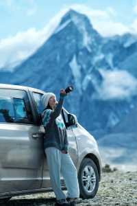 西藏秘境揭祕｜在西藏能開車直達的雪山腳下，美得不像話～。