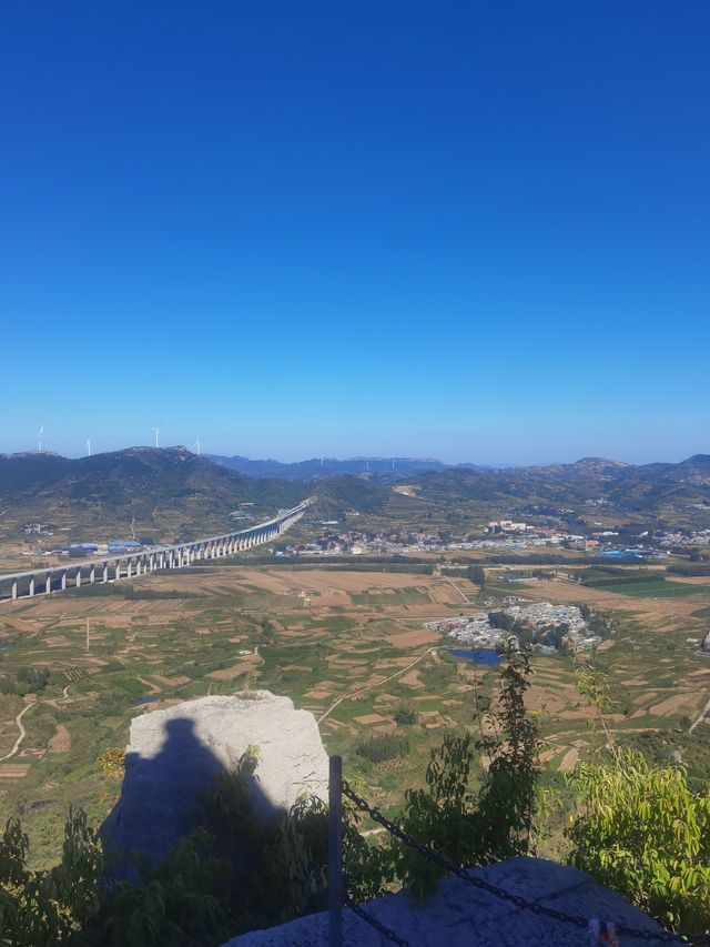 平邑縣曾子山。