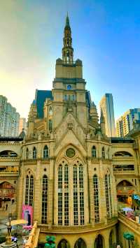 漫步於歐洲建築風格的博物館——武漢光谷世界城成為新的網紅打卡景點。