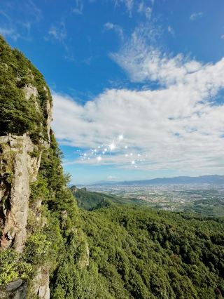 In Jinhua Pujiang! This treasure mountain is waiting for you to climb. 