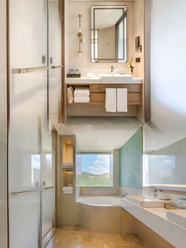 俯瞰青島的壯麗海景--青島海天金融中心酒店