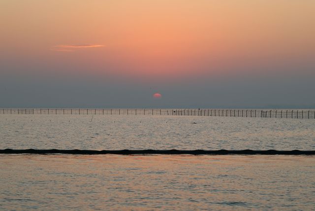 東湖日出
