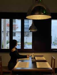 大隱隱於市誰懂這家侘寂風酒店的氛圍感……