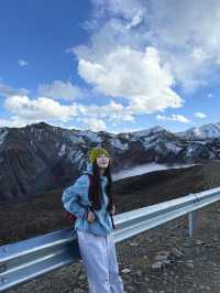 川西的雪山雲海美得令人讚嘆
