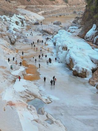 Zhengguo Canal, Xianyang | A Different Winter