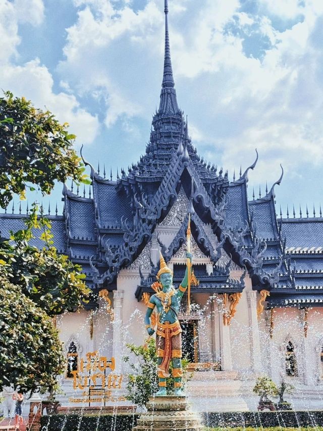  Big Buddha at Wat Pratunam in Bangkok❤️😍