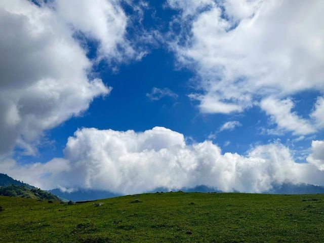 成都都有自己的阿勒泰雲中嶺徒步1日遊