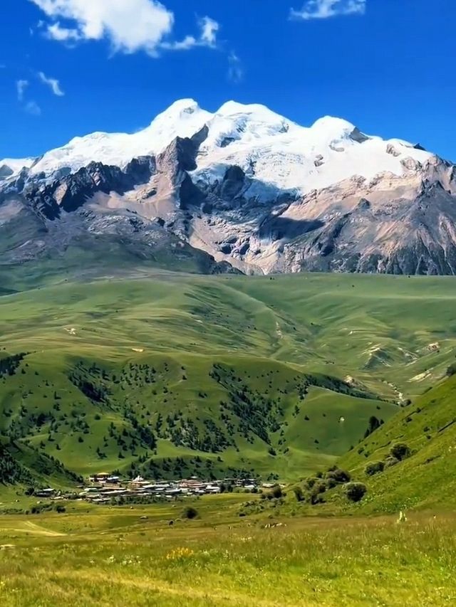 五月的格聶神山│闖入現實版童話世界，比瑞士更驚艷！！
