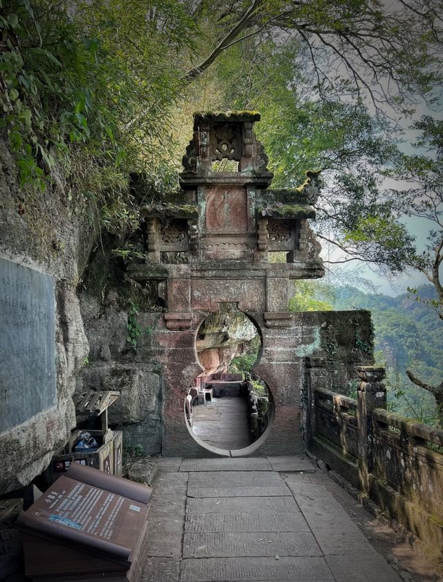 齊雲山：仙俠卷裏嘅煙火人間，藏住最溫柔嘅時光密碼