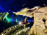 Discover Qiliang cave FengHuang Hunan