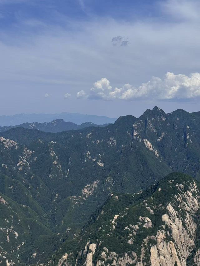 西安——解開華夏文明的千年密碼  站在陝西歷史博物館的中央大廳，130萬件文物綿延出7000年的文明