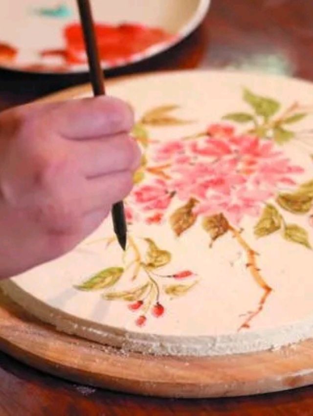 Wuyi-style pastries, which are sweet, soft,