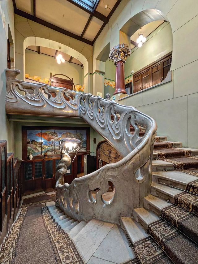 莫斯科Art Nouveau｜現代主義中的夢幻樓梯