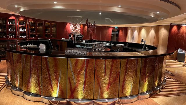 A Stay in Art Deco Bliss