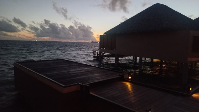 A Slice of Paradise: Adaaran Prestige Vadoo Review