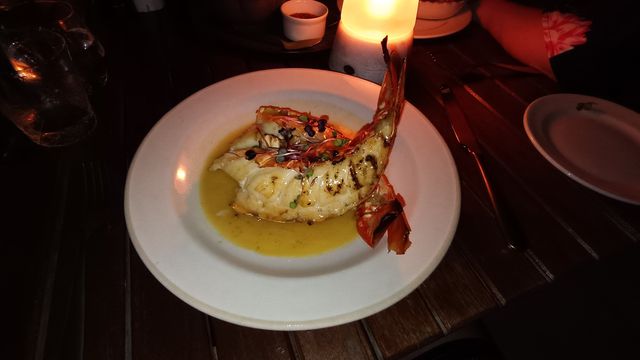 A Slice of Paradise with Exceptional Service and Cuisine A Slice of Paradise with Exceptional Service and Cuisine