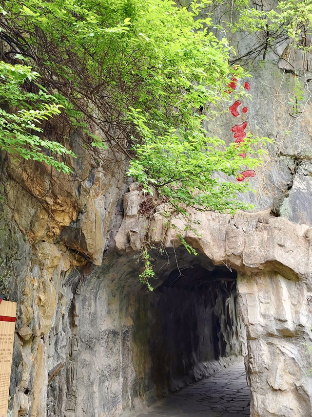 石門棧道｜峭壁之上的古道驚魂