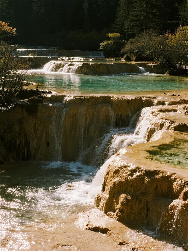 被《國家地理》遺忘的秋日仙境！比起九寨溝，我更愛這片彩林海子
