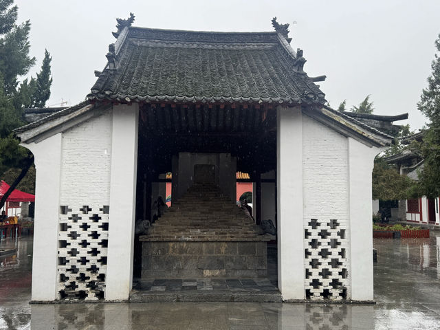 中醫發源地尋醫聖足跡