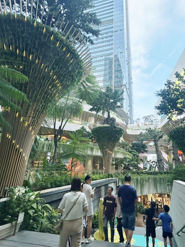 🌌 阪田萬科｜像走進《阿凡達》的城市叢林