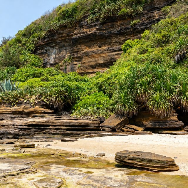 秋日潿洲島漫遊指南：在25℃的海風裡，赴一場火山與海鮮的約會